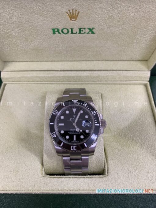 Rolex Submariner Date Imitazione Ghiera Nera 41 mm 126610LN